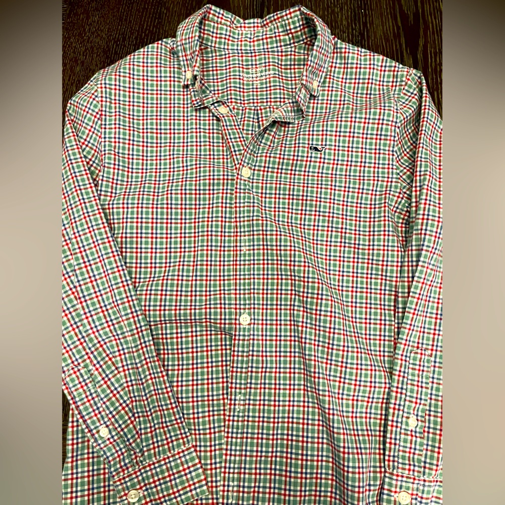 Vineyard Vines Button down shirt